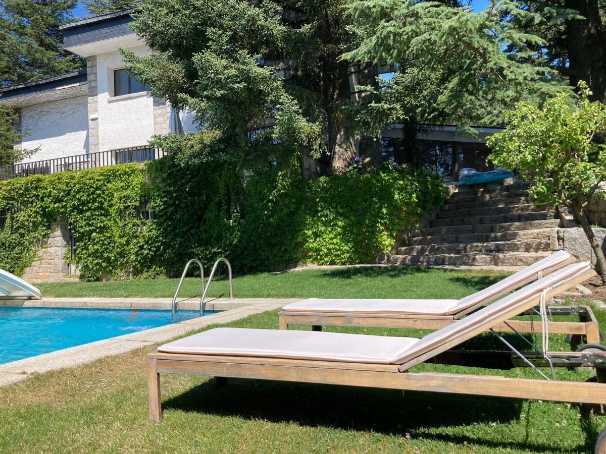 Gran chalet con piscina en Navacerrada Exterior foto
